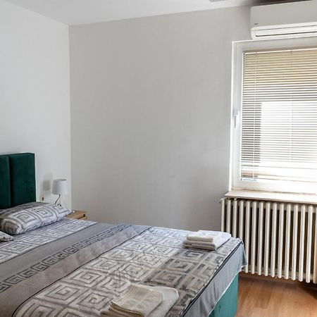Apartment In City Center Of Skopje Esterno foto